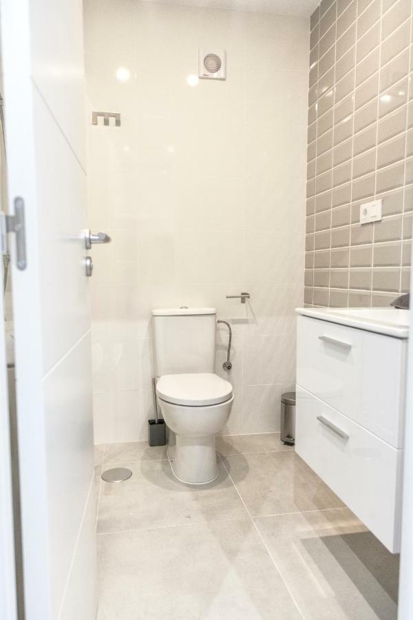 Estudio En Benalbeach Apartment Benalmadena Bagian luar foto