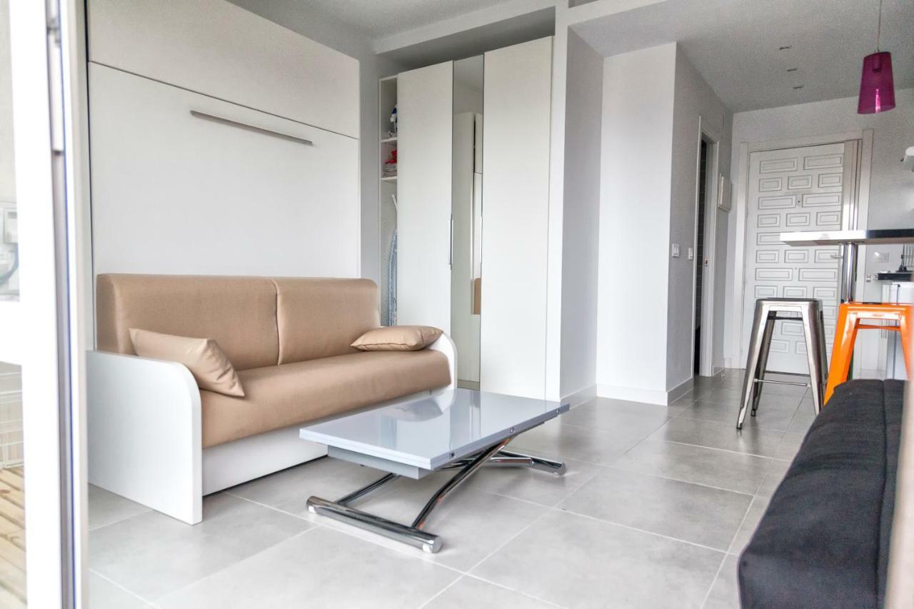 Estudio En Benalbeach Apartment Benalmadena Bagian luar foto