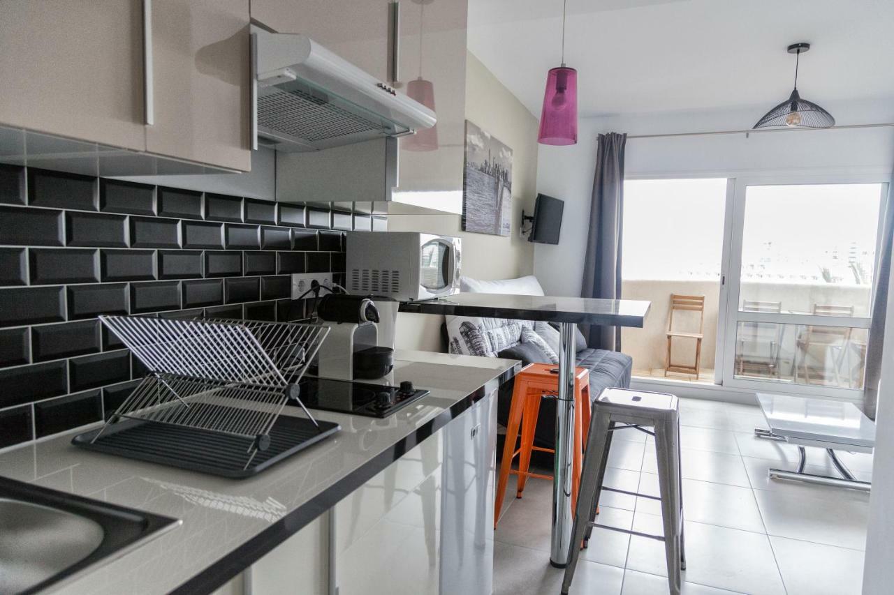 Estudio En Benalbeach Apartment Benalmadena Bagian luar foto
