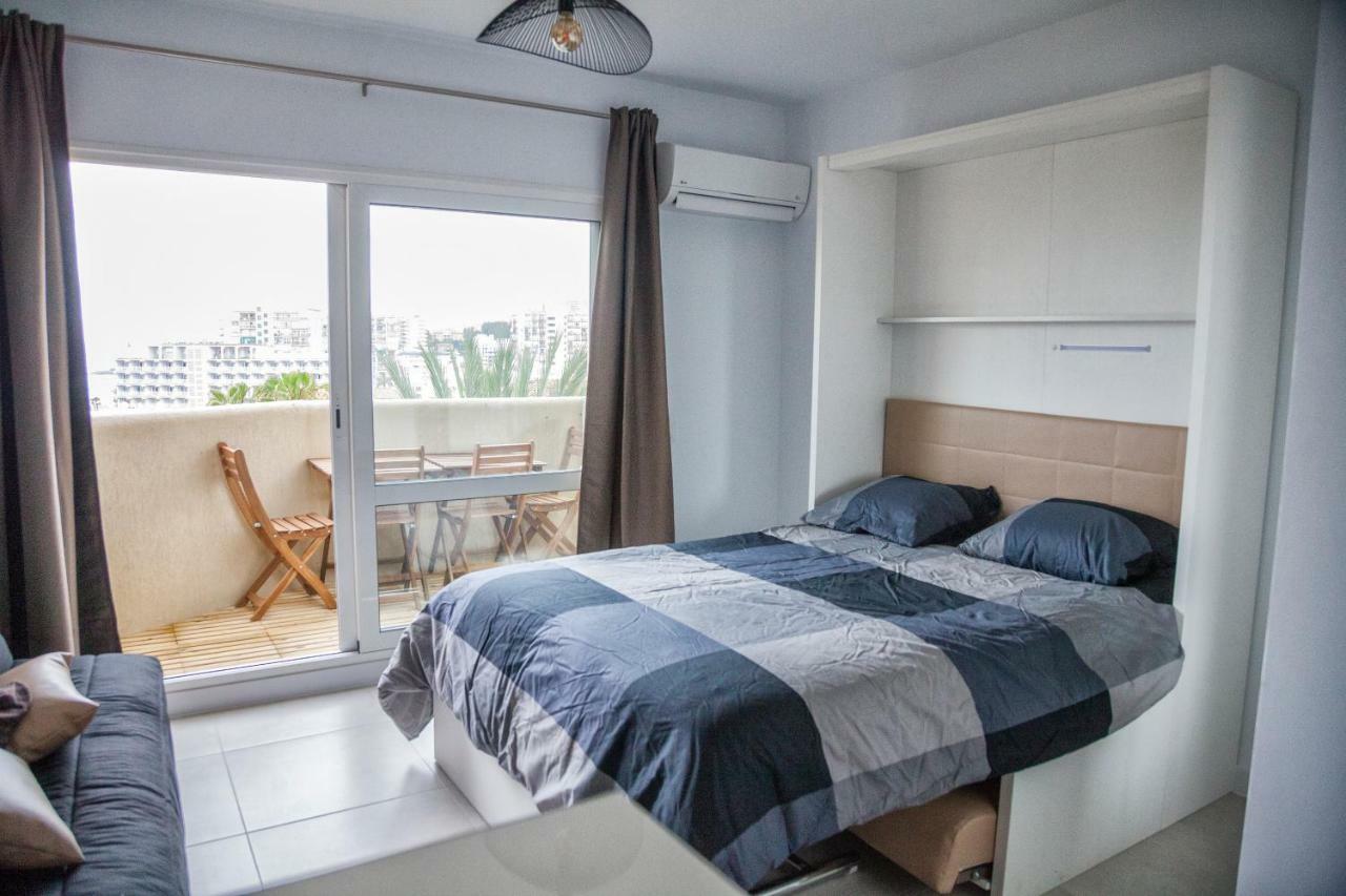 Estudio En Benalbeach Apartment Benalmadena Bagian luar foto