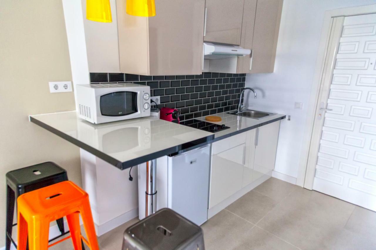 Estudio En Benalbeach Apartment Benalmadena Bagian luar foto